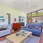 Villa Aqua By Totalstay